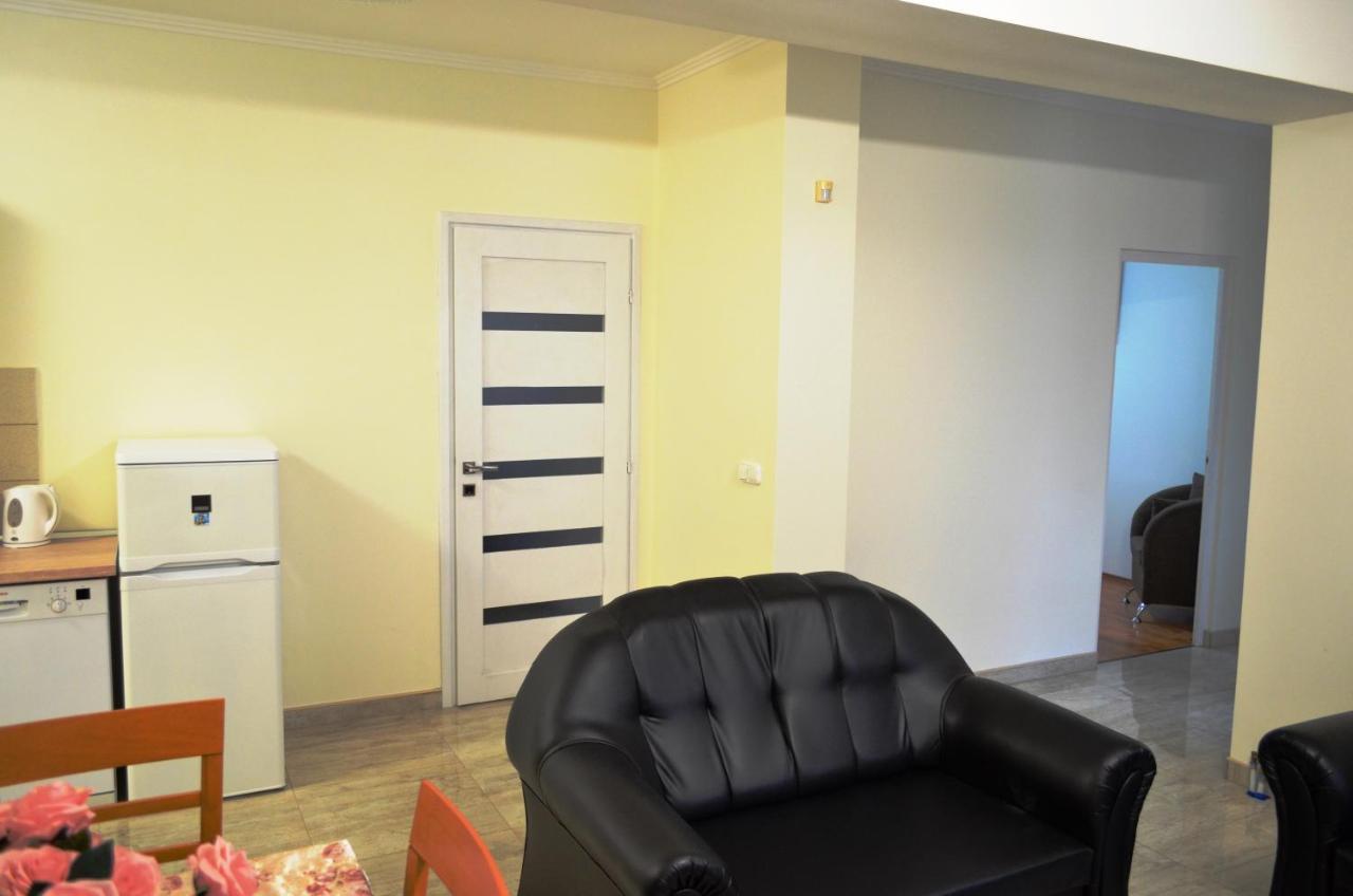 Hajdúszoboszló Henrietta - Violetta Apartman מראה חיצוני תמונה