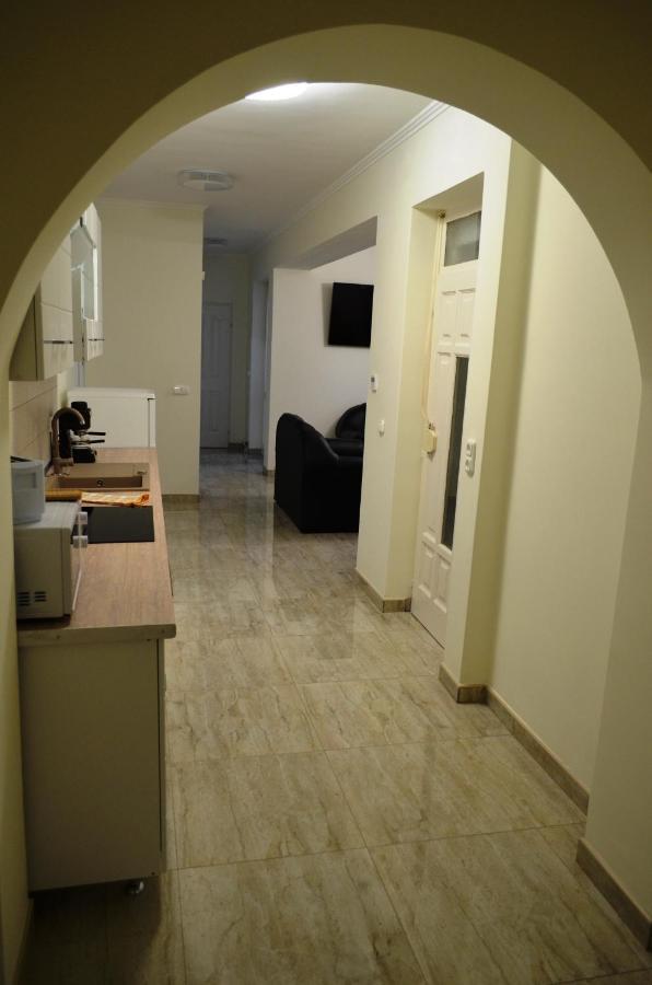 Hajdúszoboszló Henrietta - Violetta Apartman מראה חיצוני תמונה